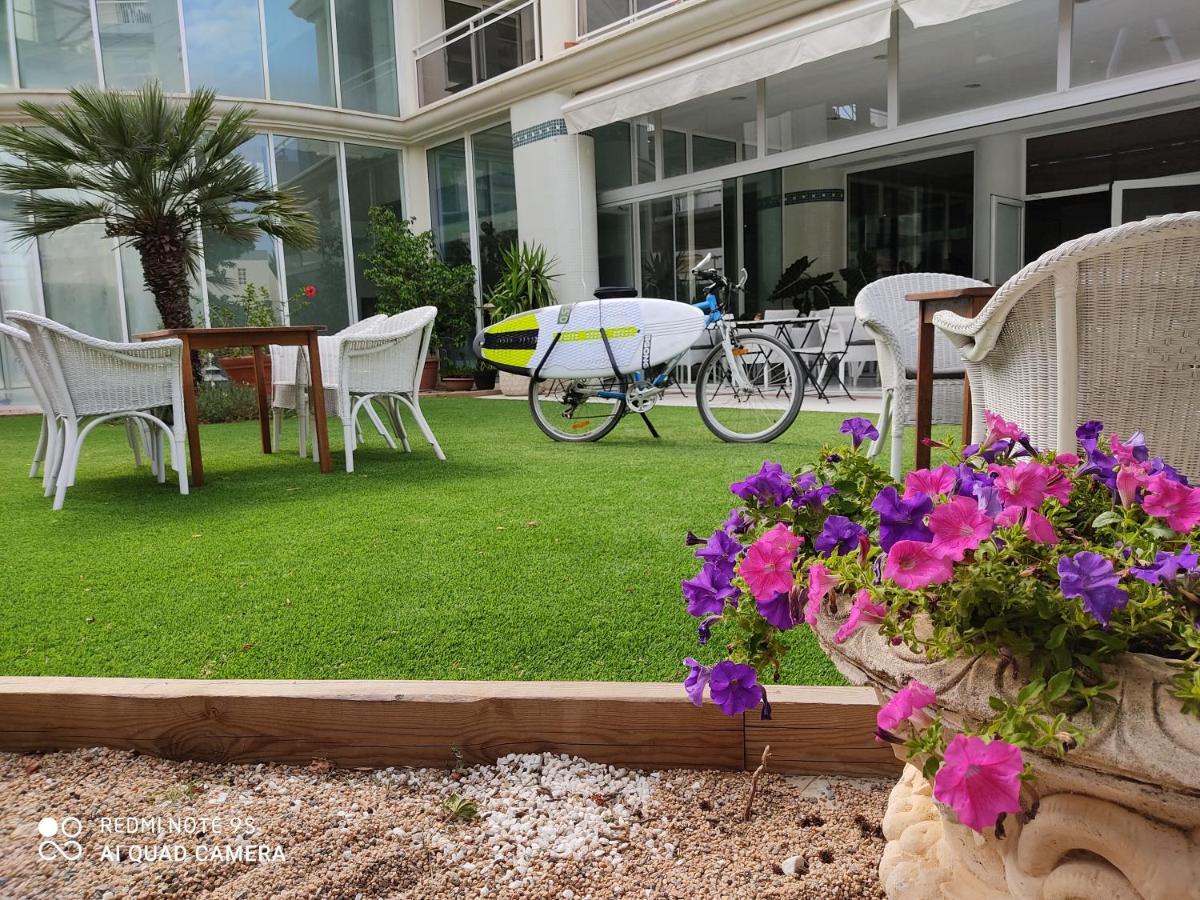 Hotel & Apartaments Thalassa Sport & Spa Roses Exterior photo