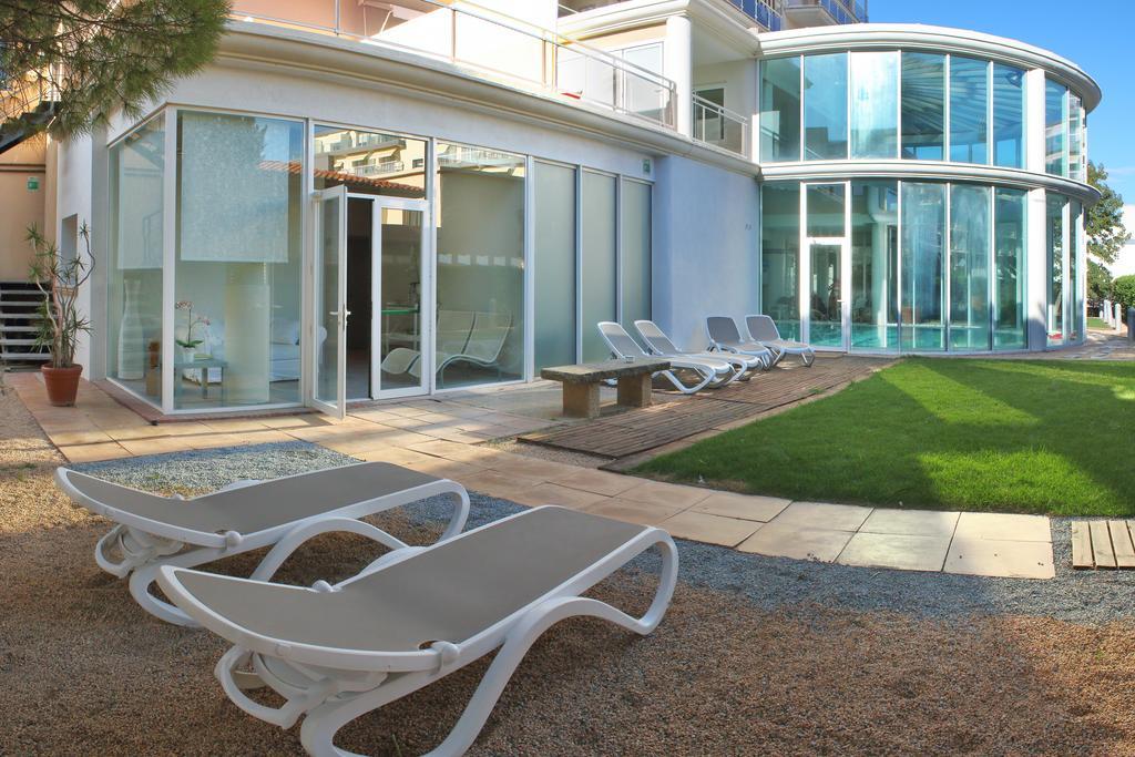 Hotel & Apartaments Thalassa Sport & Spa Roses Exterior photo